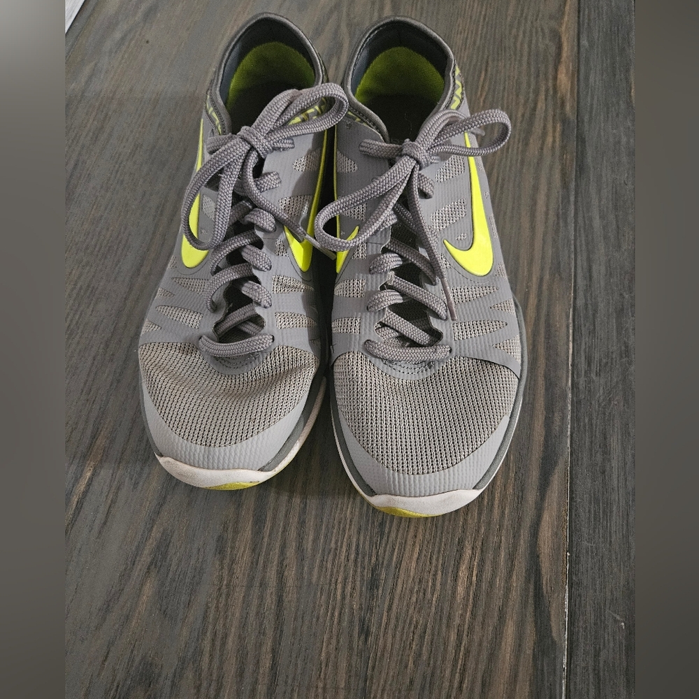 Nike Gray and Yellow Athletic Shoes with Cushioned Soles